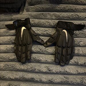 Nike Black and White Men's Gloves